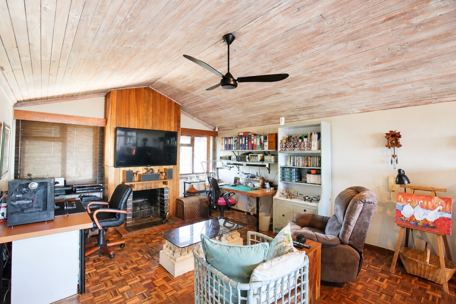 3 Bedroom Property for Sale in Upper Robberg Western Cape